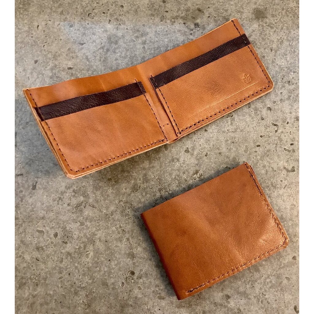 Classic Leather Billfold in brown