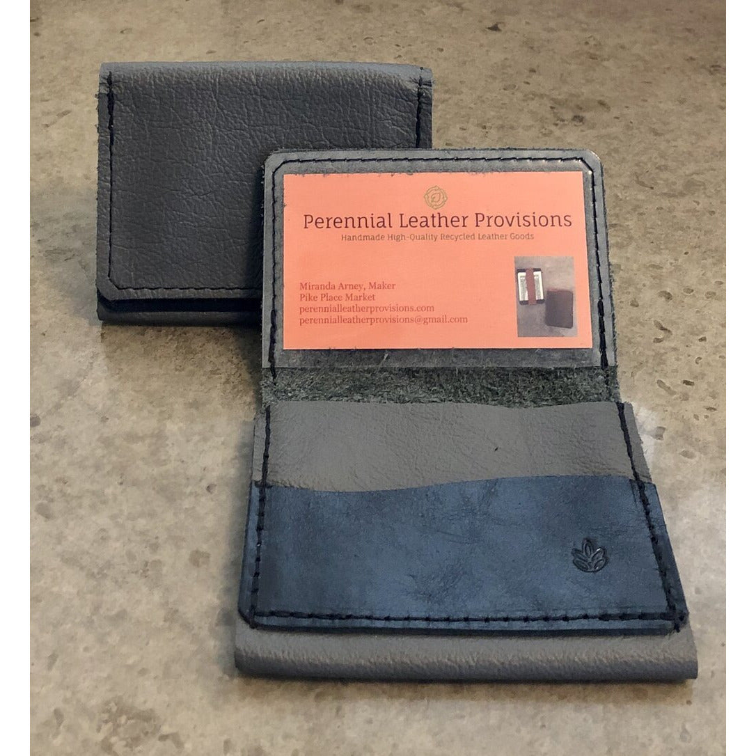 Leather Flip Pouch in grey with black pocket